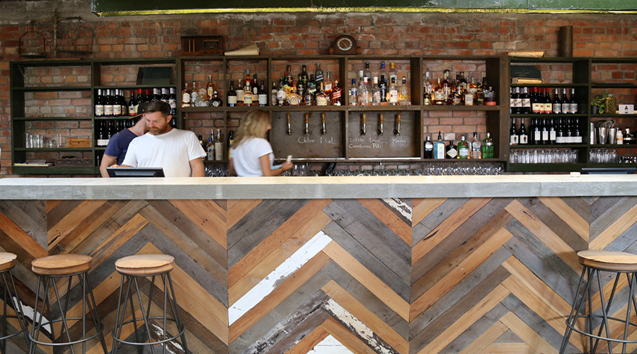 the pocket bar and kitchen