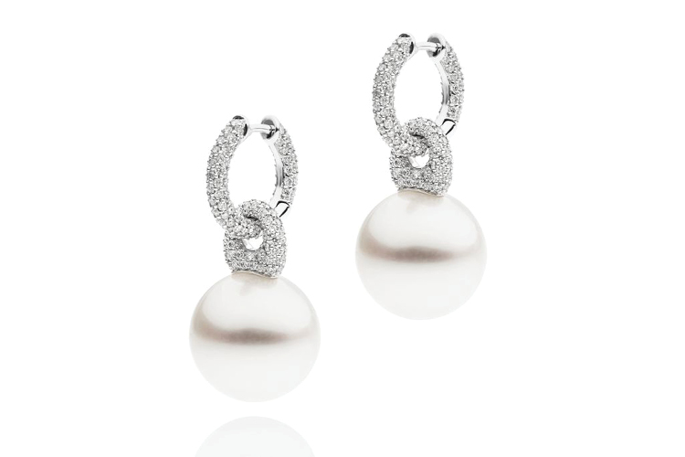 Pearls are back, but not like your grandma wore them | The Denizen