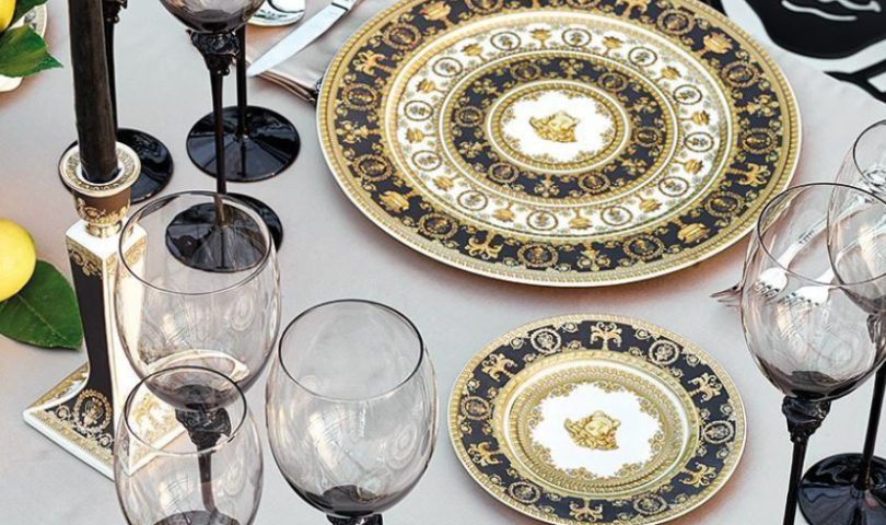 Whether your taste is minimal or decorative — here’s how to choose the best dinnerware for your space