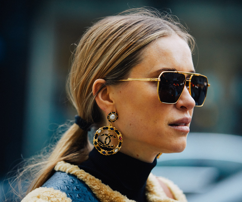 Chic yet statement-making, these drop earrings are here to make an ...