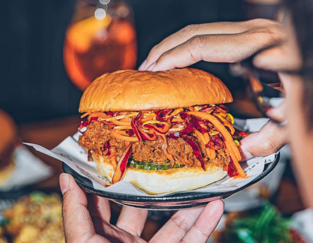 Where To Find Aucklands Best Burgers — From Old Fashioned To Luxurious 