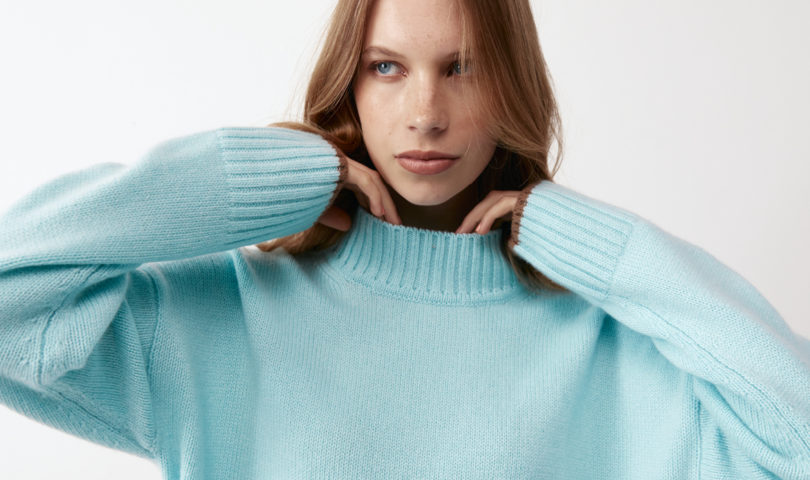 With chunky knits and custom colours, Elle & Riley’s new collection is a fresh take on winter cashmere