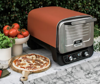 Savour the season and elevate your al fresco meals with Ninja’s innovative Woodfire Outdoor Oven